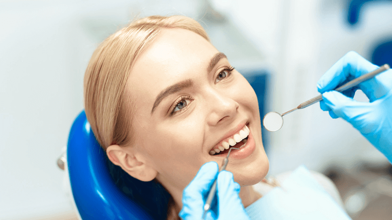 Профессиональная чистка зубов в Спартамед